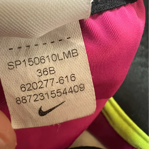 Nike | Dri Fit Padded Sports Bra Size 36B - Picture 10 of 11